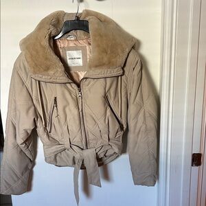 Andrew Marc Women's Beige Puffer Jacket with Faux Fur Collar